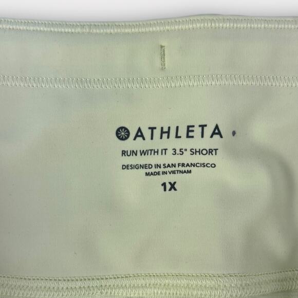 Athleta Run With It Short in Tequila Green Size 1X - Picture 4 of 8